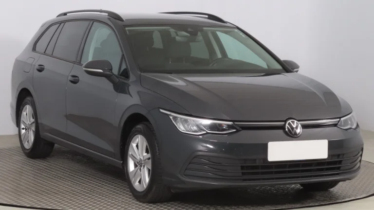 Volkswagen Golf, 2021