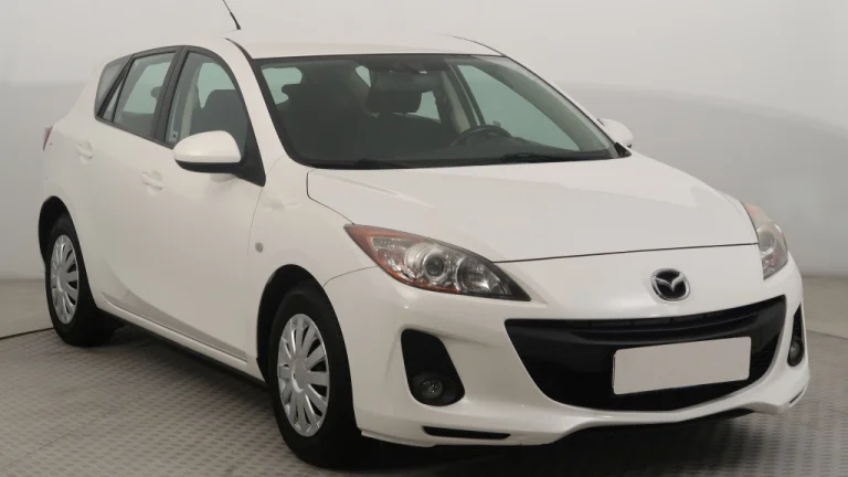 Mazda 3, 2012