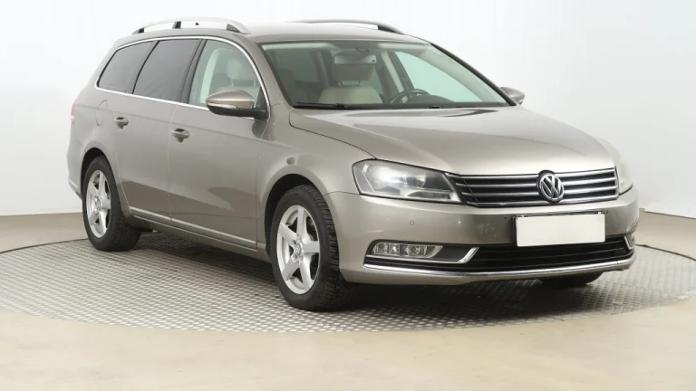 Volkswagen Passat, 2013