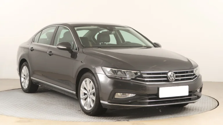 Volkswagen Passat, 2021
