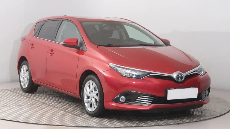 Toyota Auris, 2015