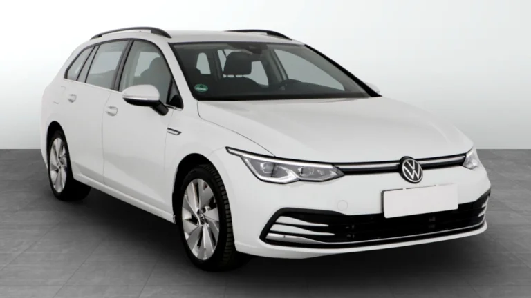 Volkswagen Golf, 2023