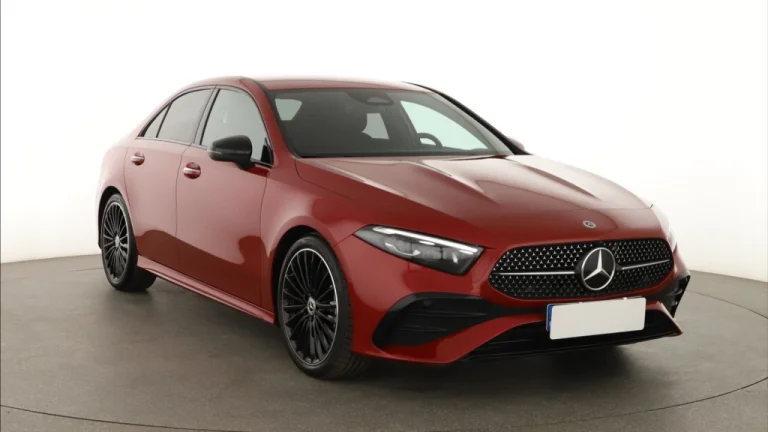 Mercedes-Benz A 220 4MATIC, 2023