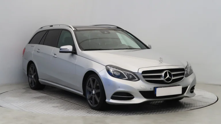 Mercedes-Benz E 350 BlueTEC 4MATIC, 2013