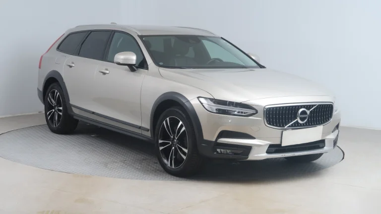 Volvo V90 Cross Country, 2017