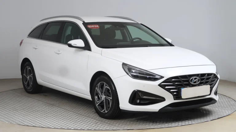 Hyundai i30, 2022