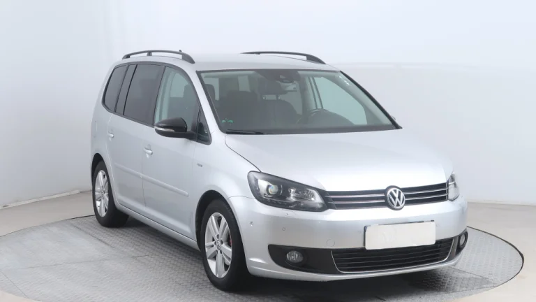 Volkswagen Touran, 2012