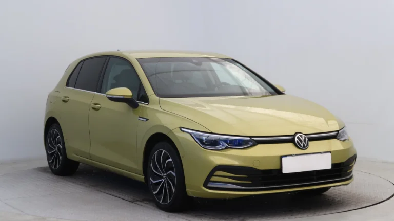 Volkswagen Golf, 2021