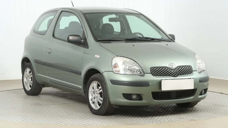 Toyota Yaris, 2005