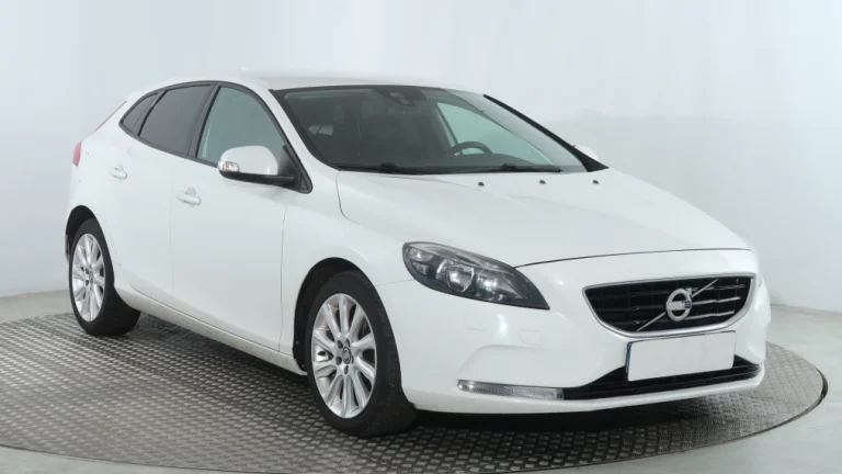 Volvo V40, 2013
