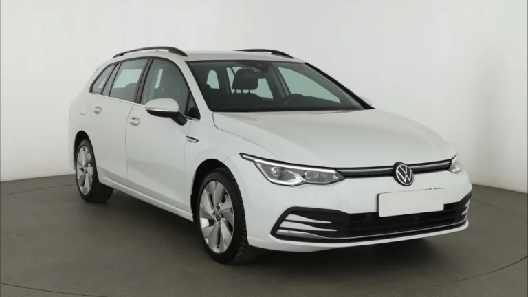 Volkswagen Golf, 2021