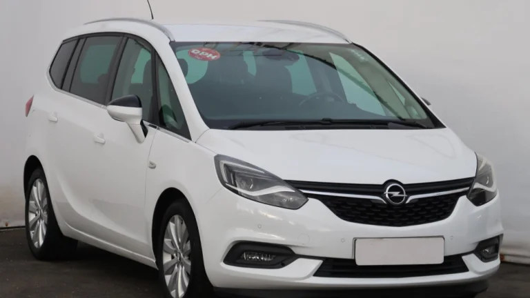 Opel Zafira, 2017