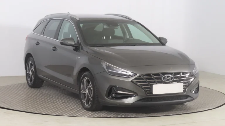 Hyundai i30, 2022