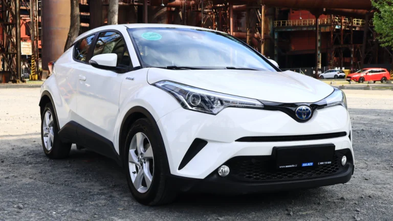 Toyota C-HR, 2019