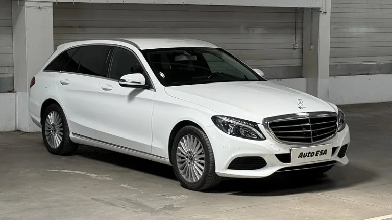 Mercedes-Benz Třída C 2.2CDi 