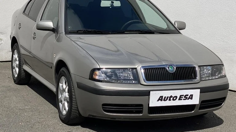 Škoda Octavia 1.6 16V Tour