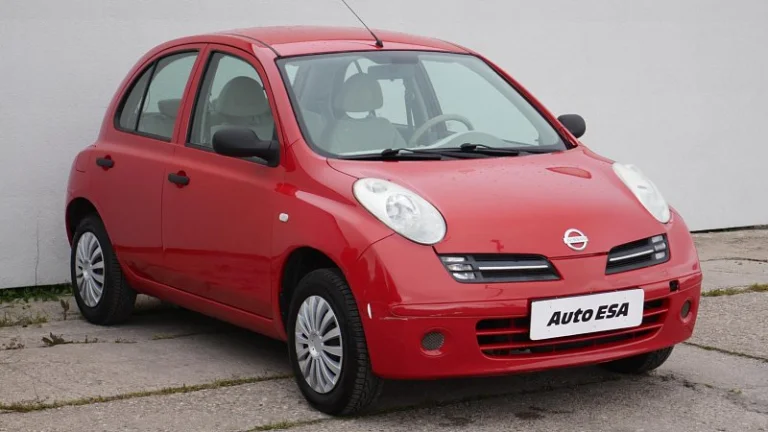 Nissan Micra 1.0i 