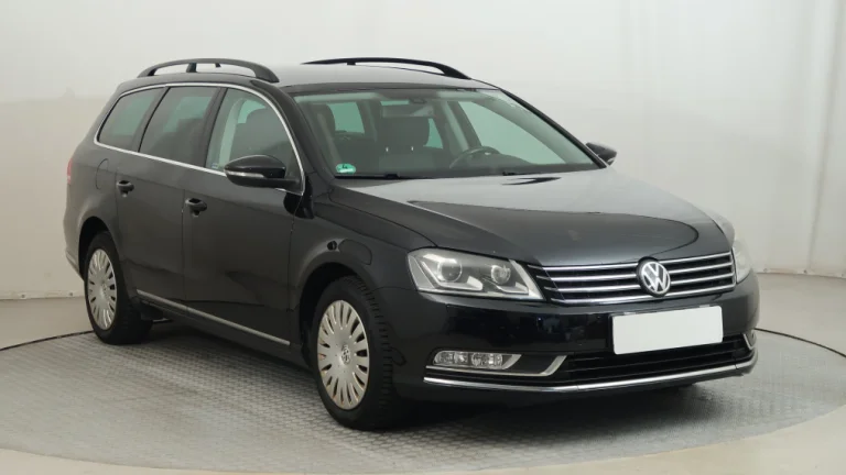 Volkswagen Passat, 2011