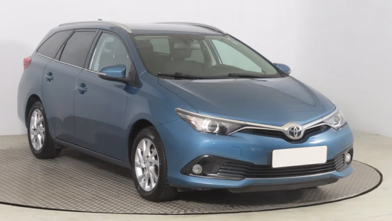 Toyota Auris, 2016