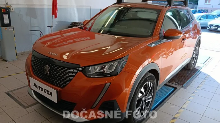 Peugeot 2008 1.2 PT Allure