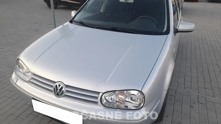 Volkswagen Golf 2.8i V6 