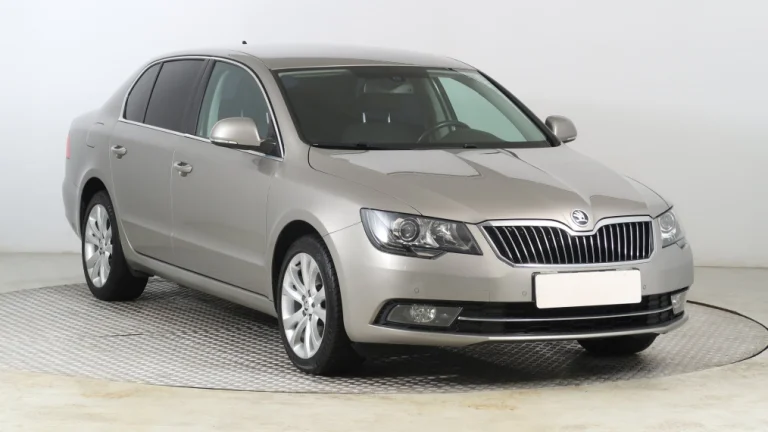 Škoda Superb, 2015