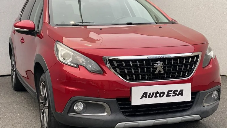 Peugeot 2008 1.2 PT Allure