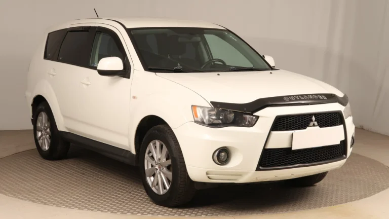 Mitsubishi Outlander, 2011