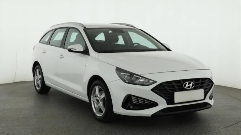 Hyundai i30, 2022