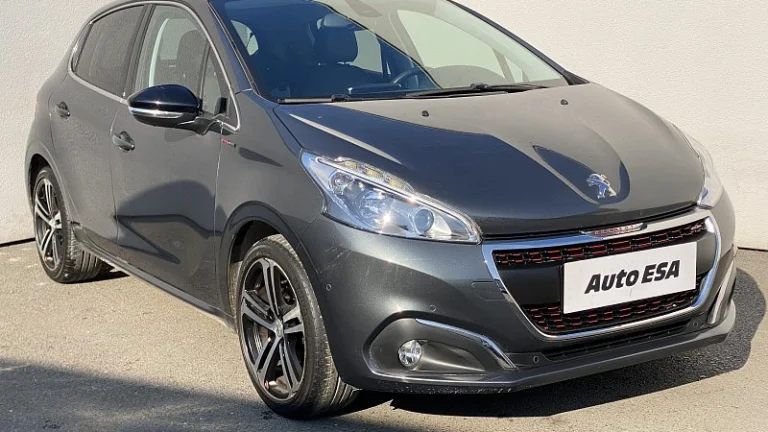 Peugeot 208 1.2 PT GT Line
