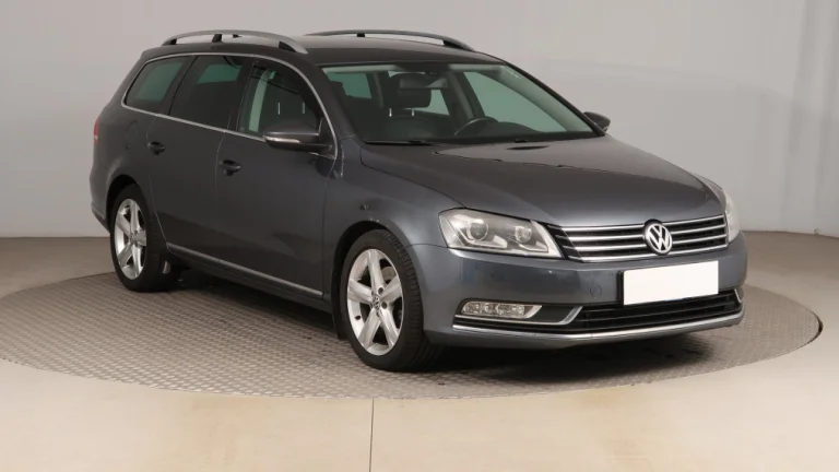Volkswagen Passat, 2011