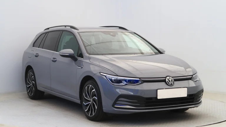 Volkswagen Golf, 2021