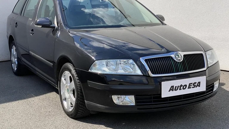 Škoda Octavia II 1.6 FSi Ambiente