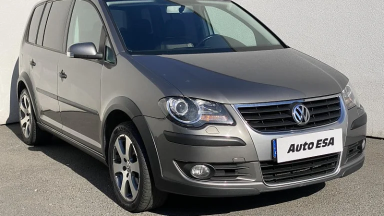 Volkswagen Touran 2.0 TDi CROSS