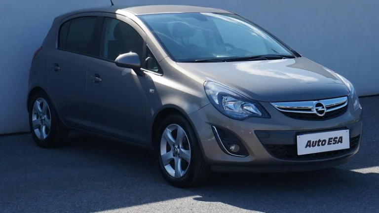 Opel Corsa 1.2i Sport