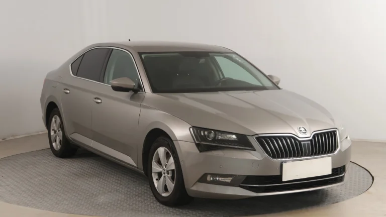 Škoda Superb, 2015