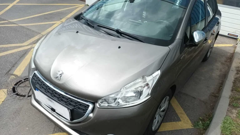 Peugeot 208, 2014
