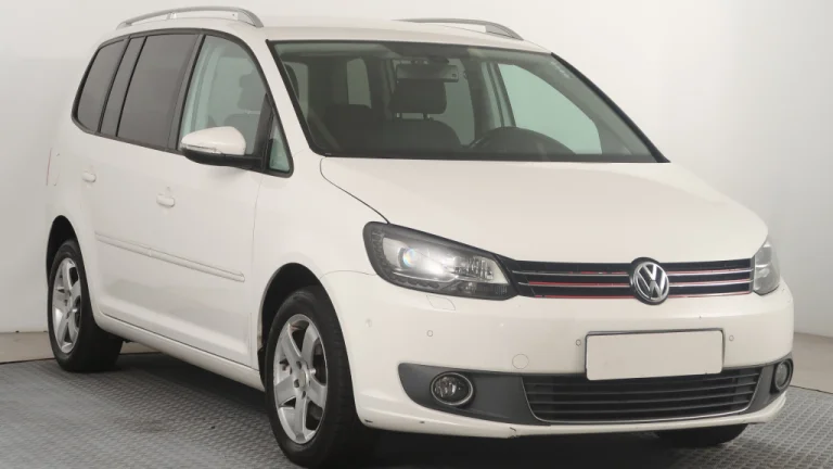 Volkswagen Touran, 2011