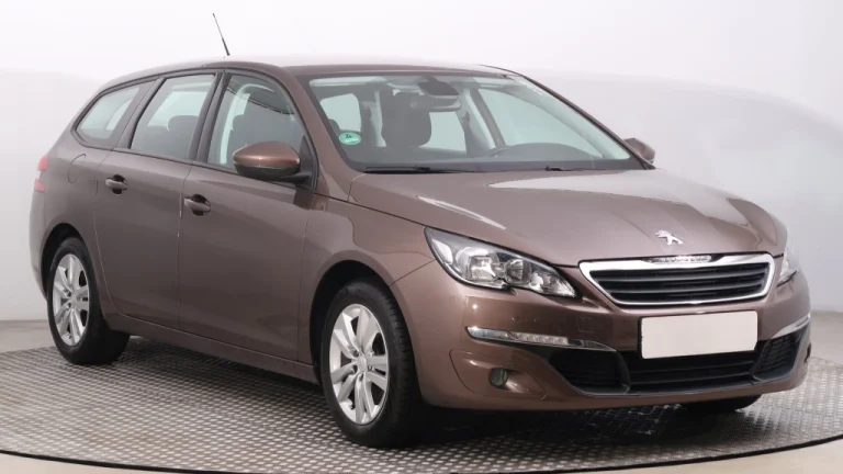 Peugeot 308, 2015