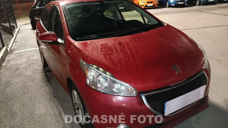 Peugeot 208 1.2 VTi 