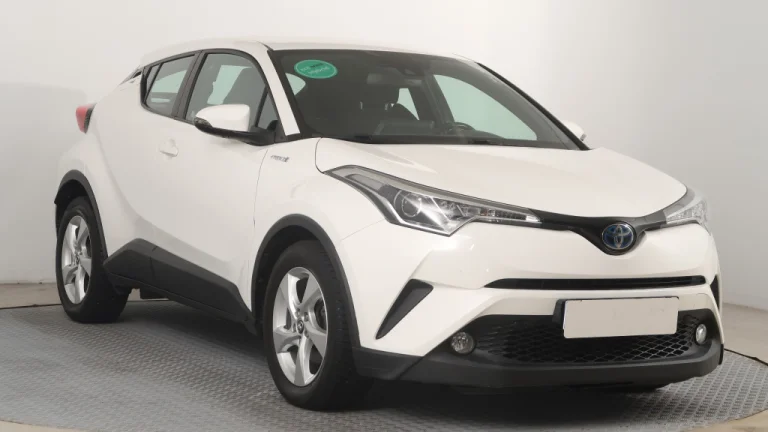 Toyota C-HR, 2016