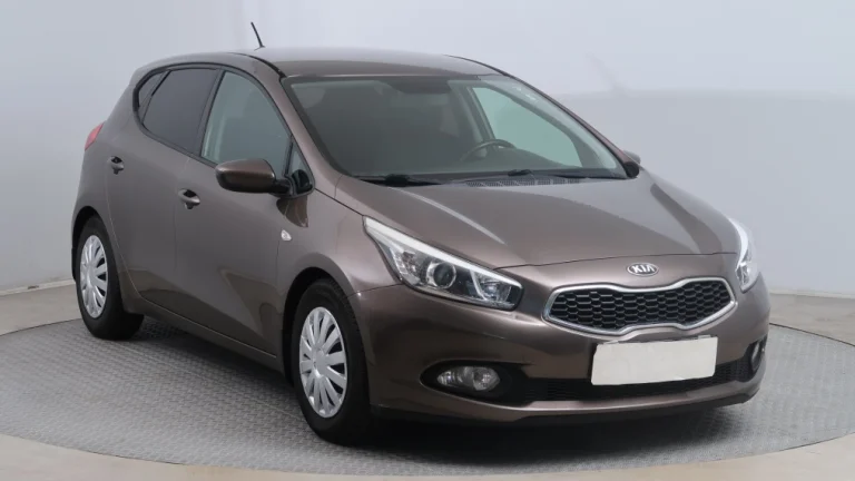 Kia Ceed, 2013