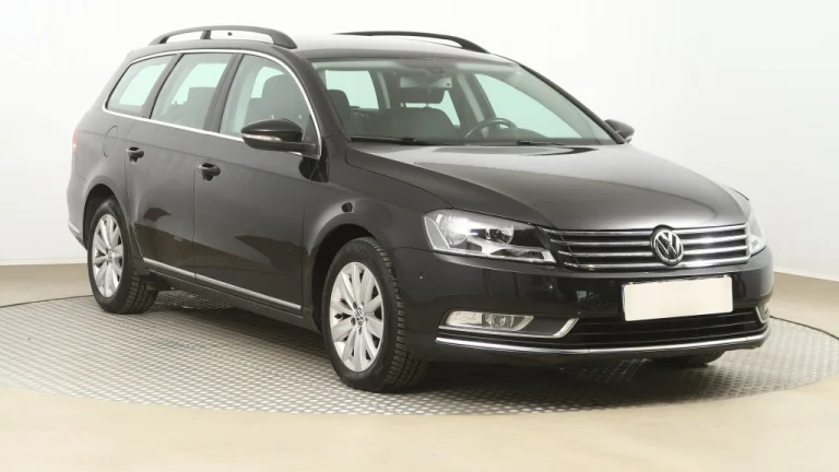 Volkswagen Passat, 2011