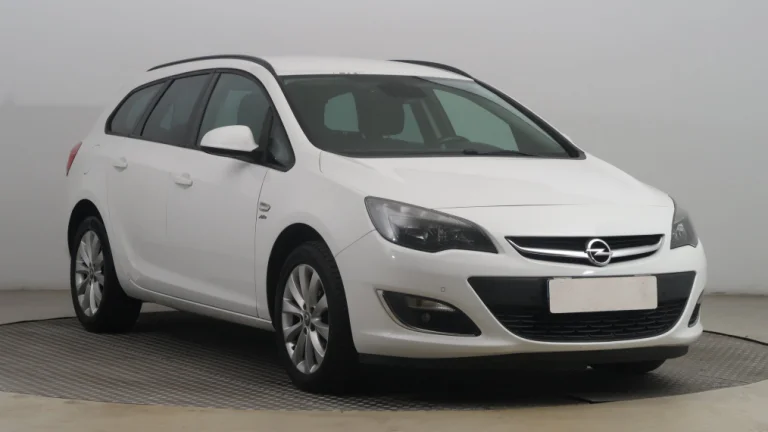 Opel Astra, 2013