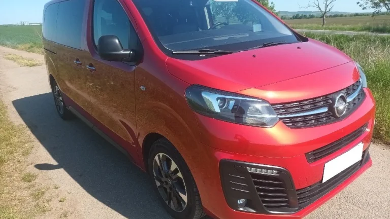 Opel Zafira Life, 2021