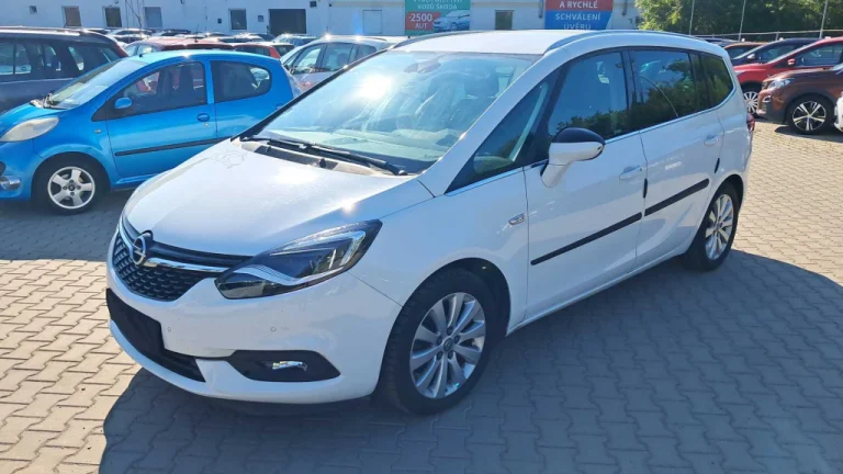 Opel Zafira, 2016