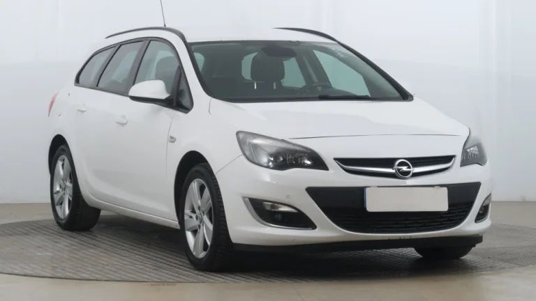 Opel Astra, 2013