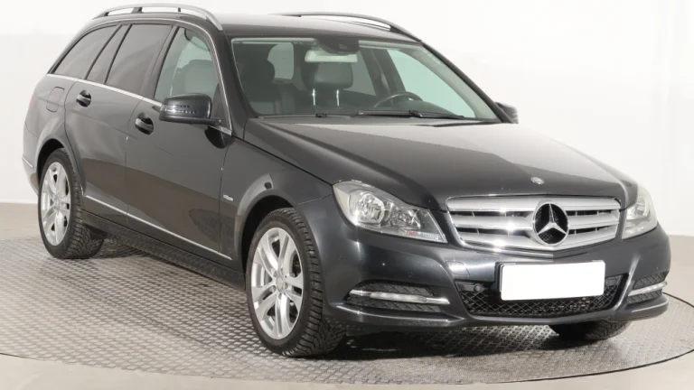 Mercedes-Benz C 180, 2012