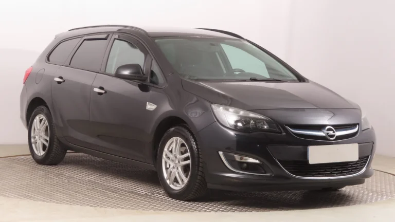 Opel Astra, 2013