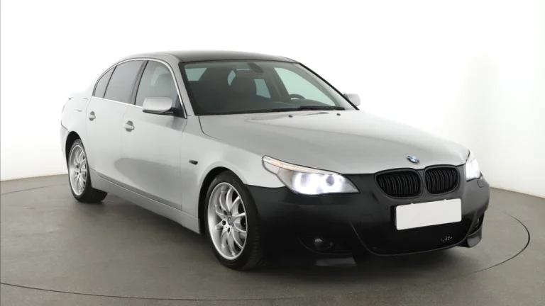 BMW 520i, 2003